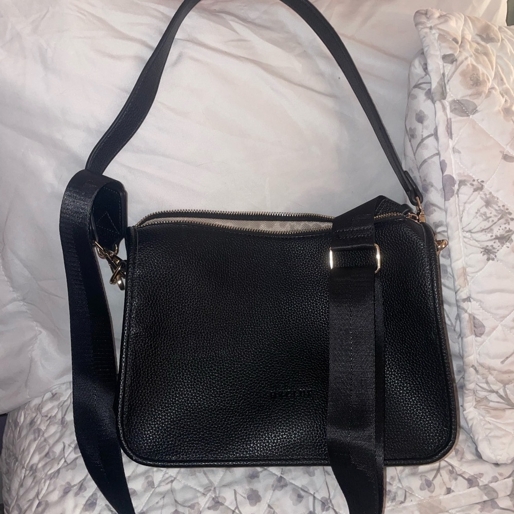Elegant Black Shoulder Bag